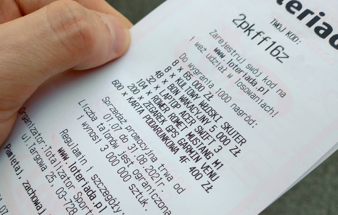 kod promocyjny Loteriady nadrukowany na papierowym kuponie